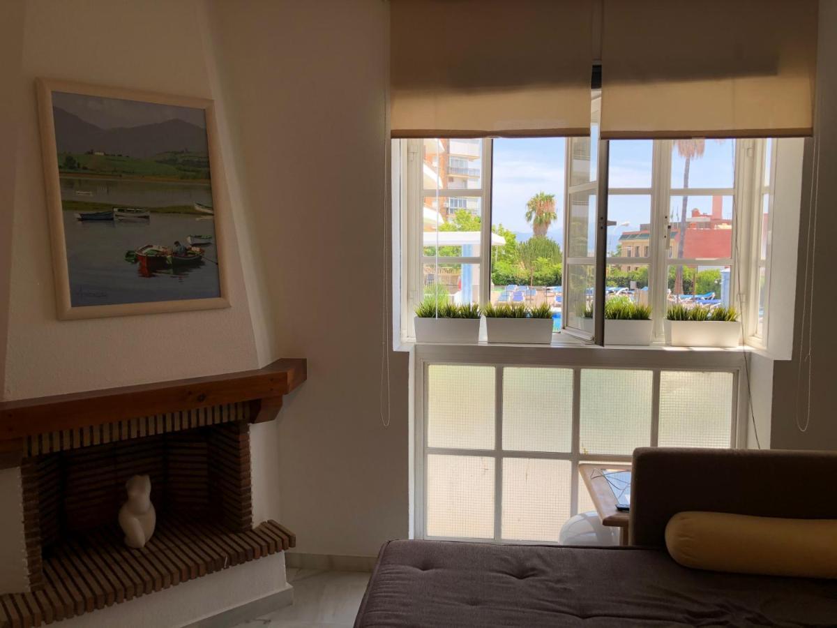 El Cortijuelo. Magnificent Triplex Terraced House With Rooftop Of 18M2, Overlooking The Sea. Parking Torremolinos Kültér fotó