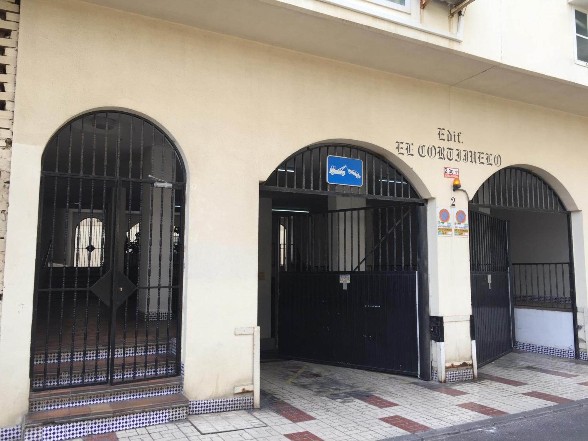 El Cortijuelo. Magnificent Triplex Terraced House With Rooftop Of 18M2, Overlooking The Sea. Parking Torremolinos Kültér fotó