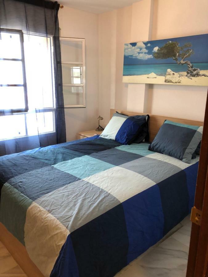 El Cortijuelo. Magnificent Triplex Terraced House With Rooftop Of 18M2, Overlooking The Sea. Parking Torremolinos Kültér fotó
